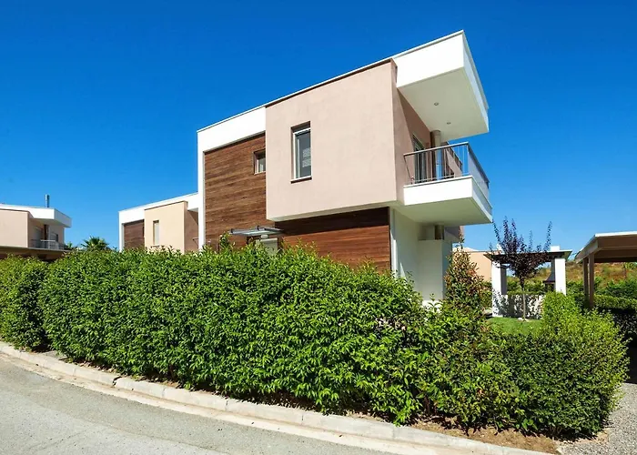 Deluxe Mira Mare Villa *
